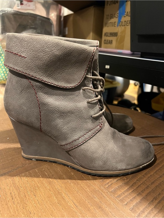 Biala Shoes - Biala Gray Taupe Lace Up Wedge Ankle Boots Booties Women’s Size 9
